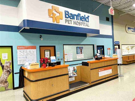 Banfield Pet Hospital is a nationwide network of over 900 pet hospitals that provides comprehensive veterinary services. . Banfieldpet hospital